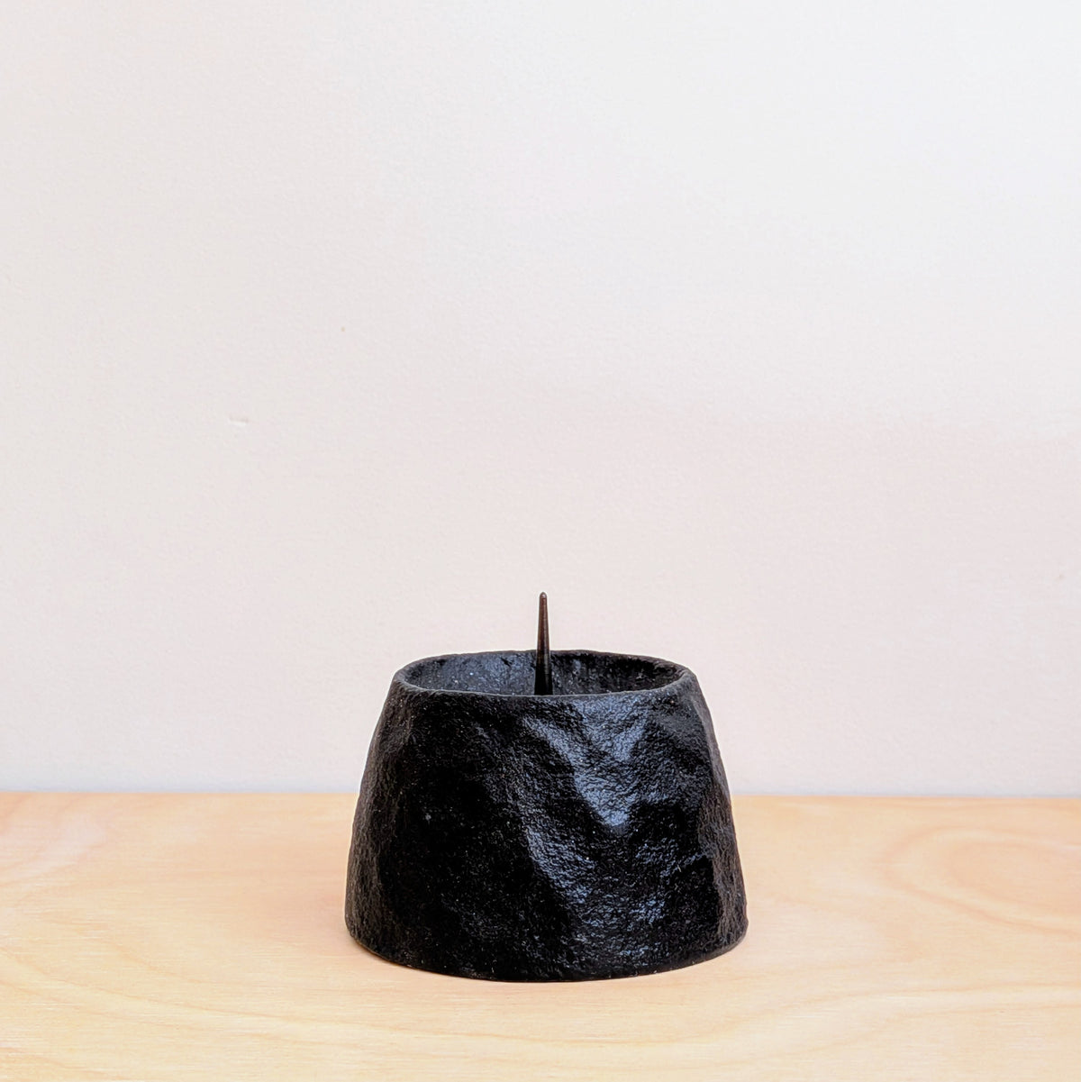Iron Candle Holder Round